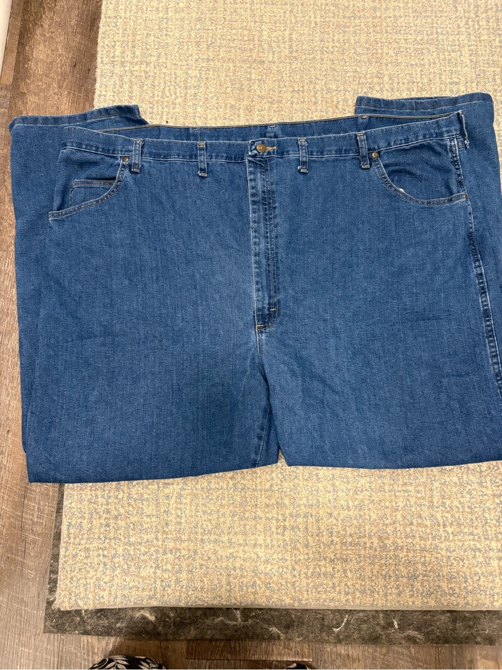 Wrangler Men's Dark Blue Relaxed Denim Jeans